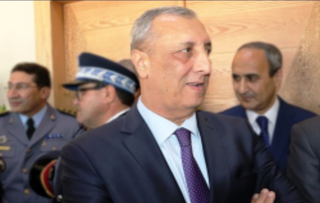 إتاوات بالملايين للسلطة بإمزورن ضواحي الحسيمة لإغتصاب الملك العمومي والبناء العشوائي