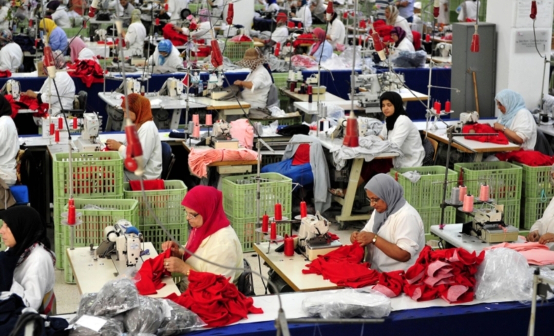 تسرب الغاز يسقط 30 من العاملات في معمل للنسيج بطنجة