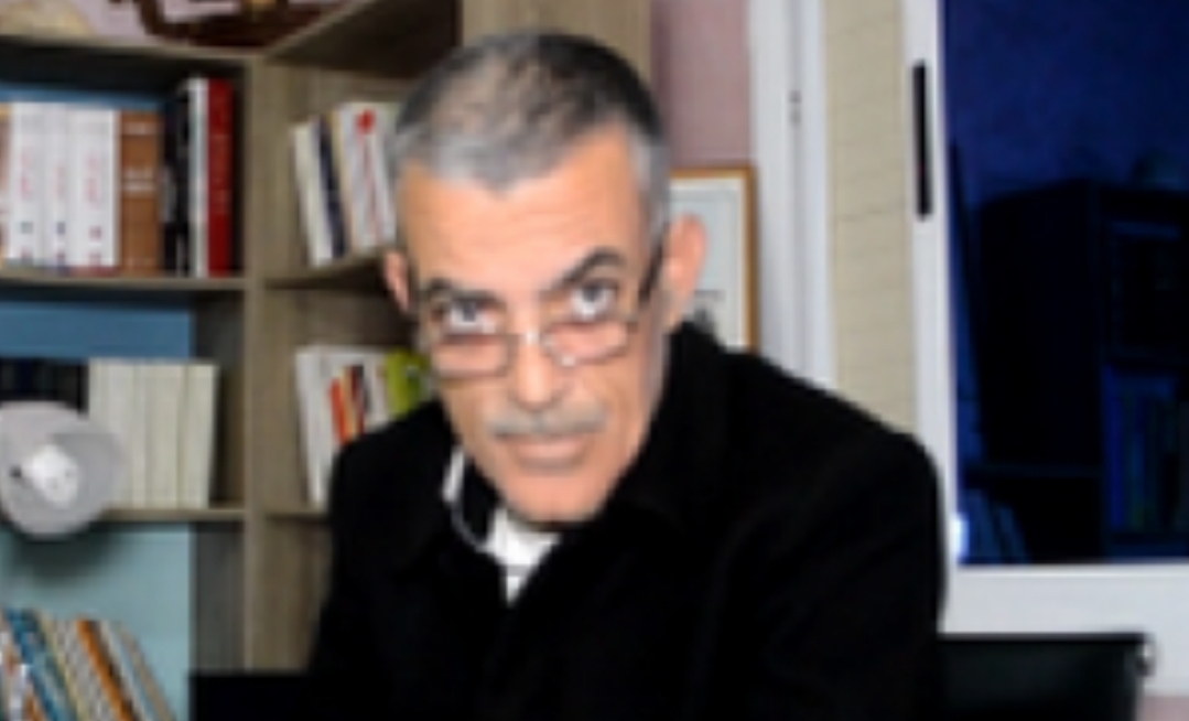 المجلس البلدي لإمزورن بالحسيمة والسلطات المسؤولة يخصخصان الممرات العمومية مقابل إتاوات كبيرة !