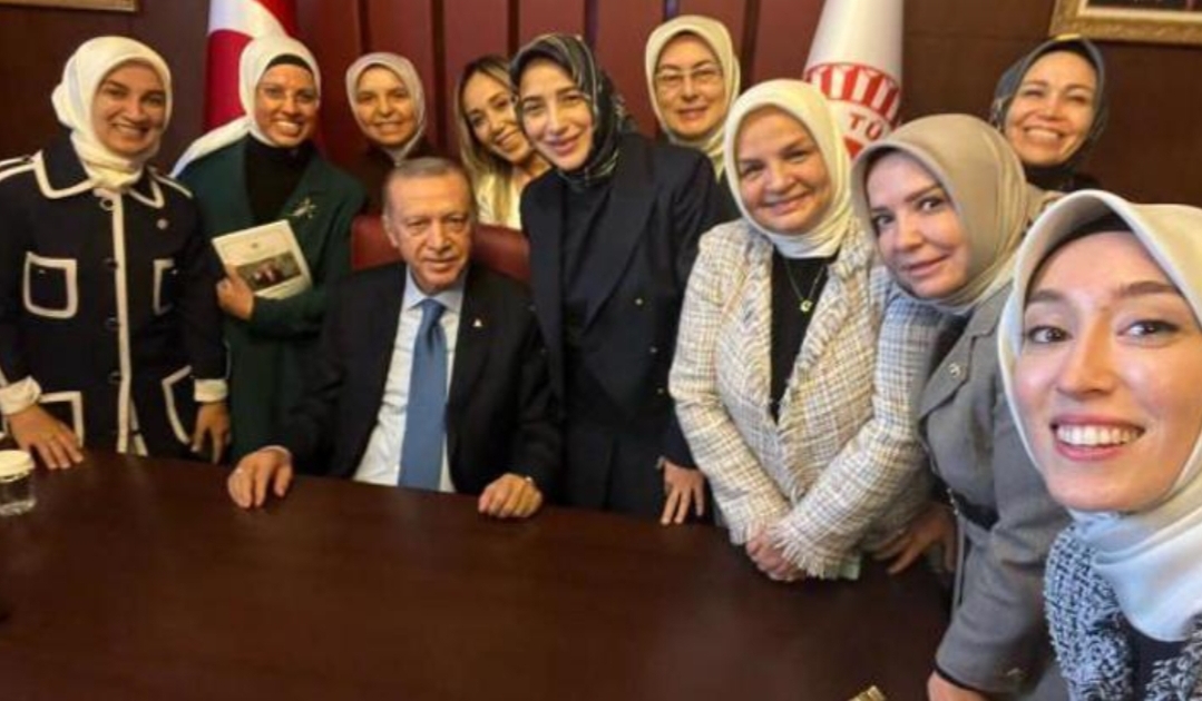 أردوغان يقترح إجراء استفتاء شعبي على تضمين الدستور “إلزامية” إرتداء الحجاب