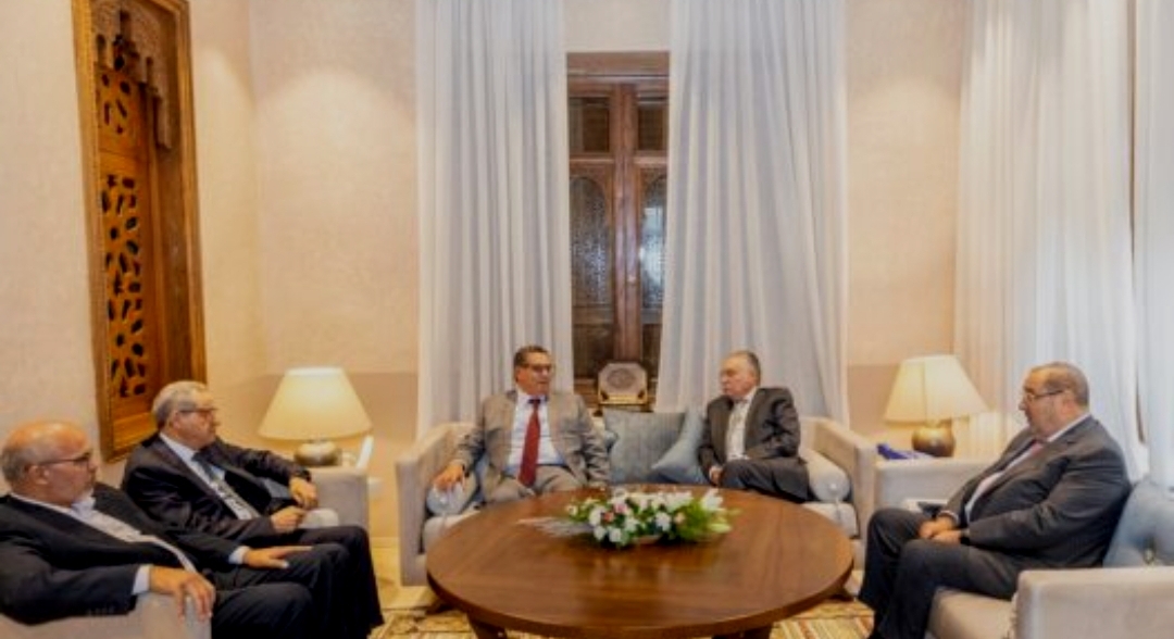 قاطعه بنكيران … أول لقاء بين رئيس الحكومة أخنوش وزعماء المعارضة في البرلمان