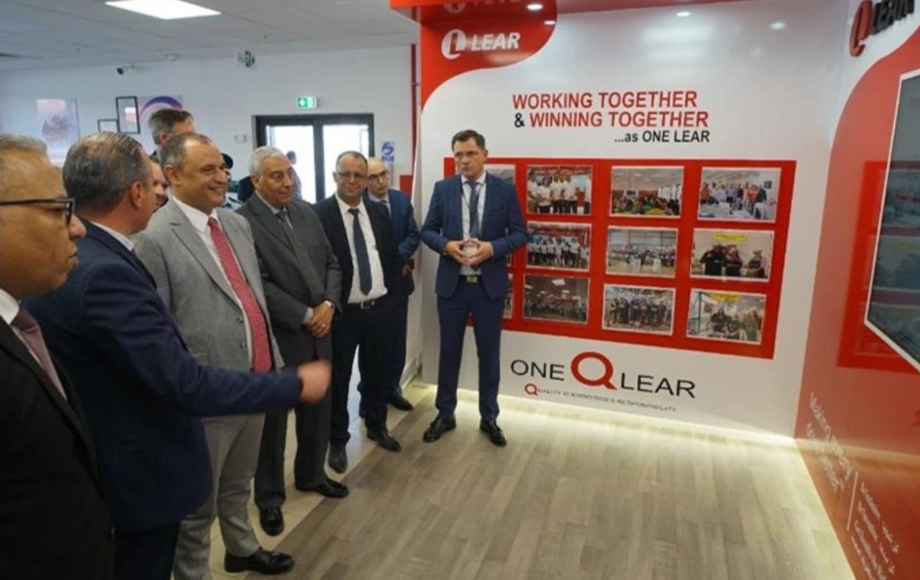 لير” الأمريكية الشهيرة تزيد من استثماراتها بالمغرب وتفتتح مصنعا جديدا لأجزاء السيارات