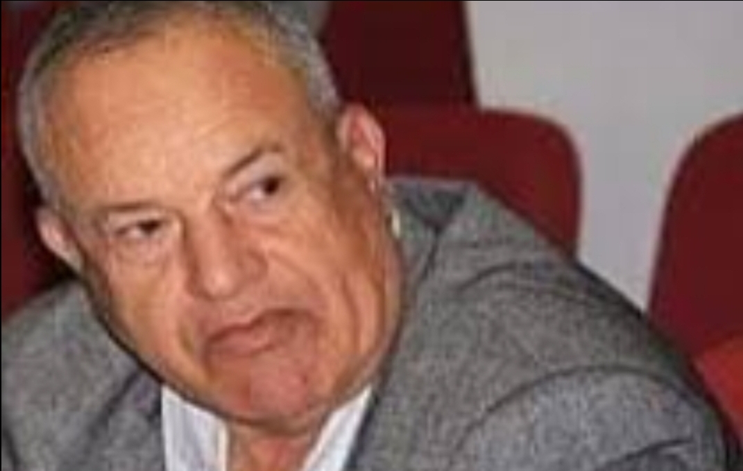 وثيقة :     قاضي التحقيق بجرائم الأموال يستدعي رئيس جماعة إيعزانن بالناظور إلى جلسة مواجهة فيصلية مع ضحاياه