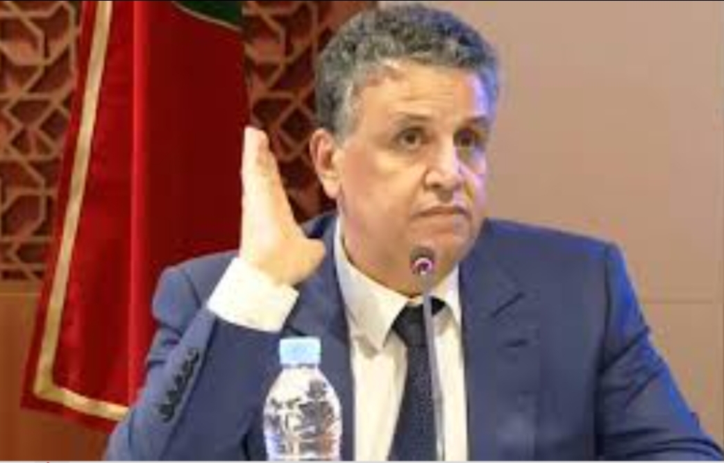 بسبب التزوير والفساد … وزارة العدل تعزل 18 موثقا وتعاقب 19 آخرين !!
