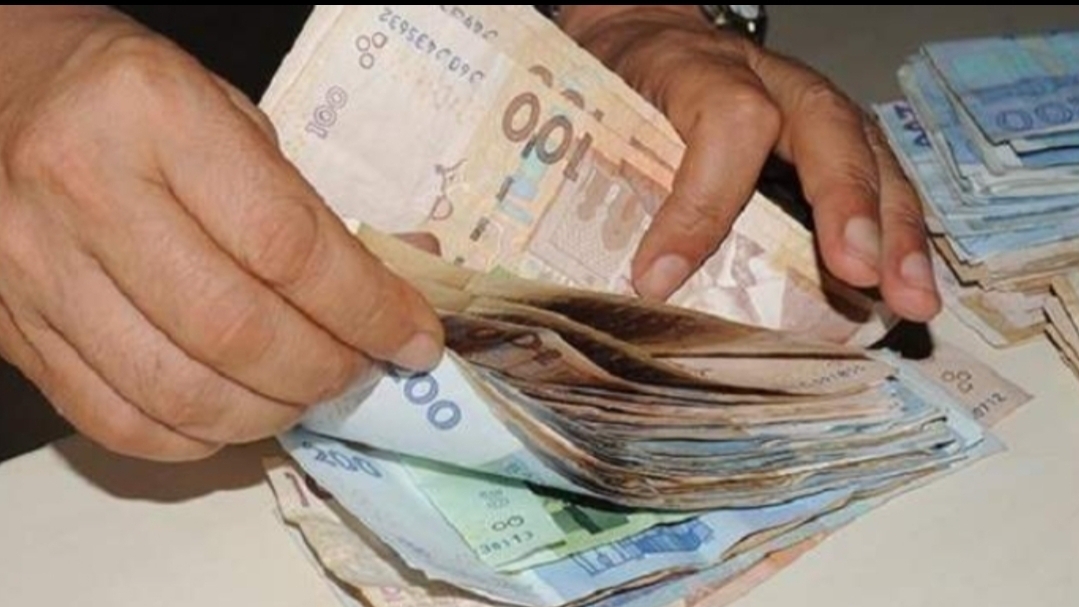 تفاقم عجز السيولة البنكية ليصل إلى حوالي 10000 مليار سنتيم