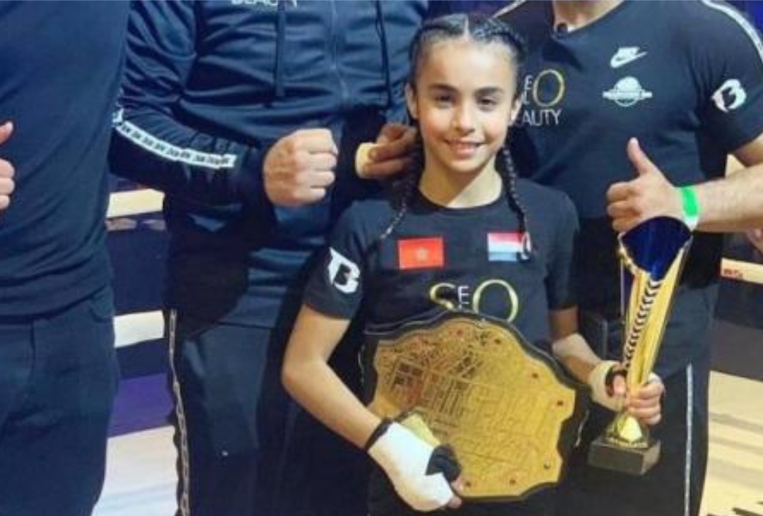 المغربية “أميرة الطاهري” بطلة العالم للكيك بوكسينغ للمرة السادسة