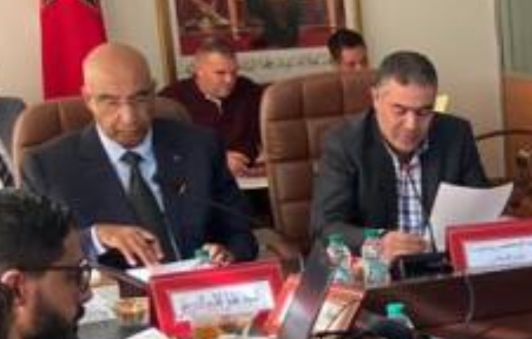 تسريب :    عامل الدريوش يوجه إستفسارا لرئيس المجلس الإقليمي حول تورطه في قضايا فساد متعددة