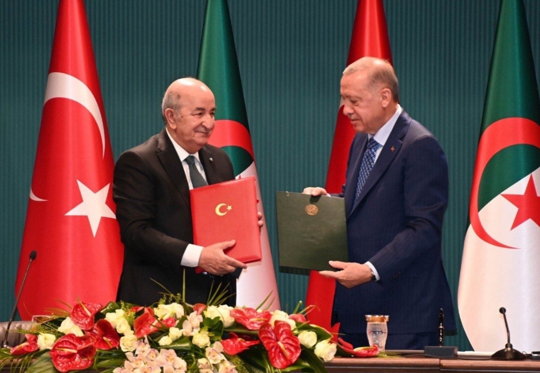 أردوغان يعرض وساطة تركيا بين المغرب والجزائر