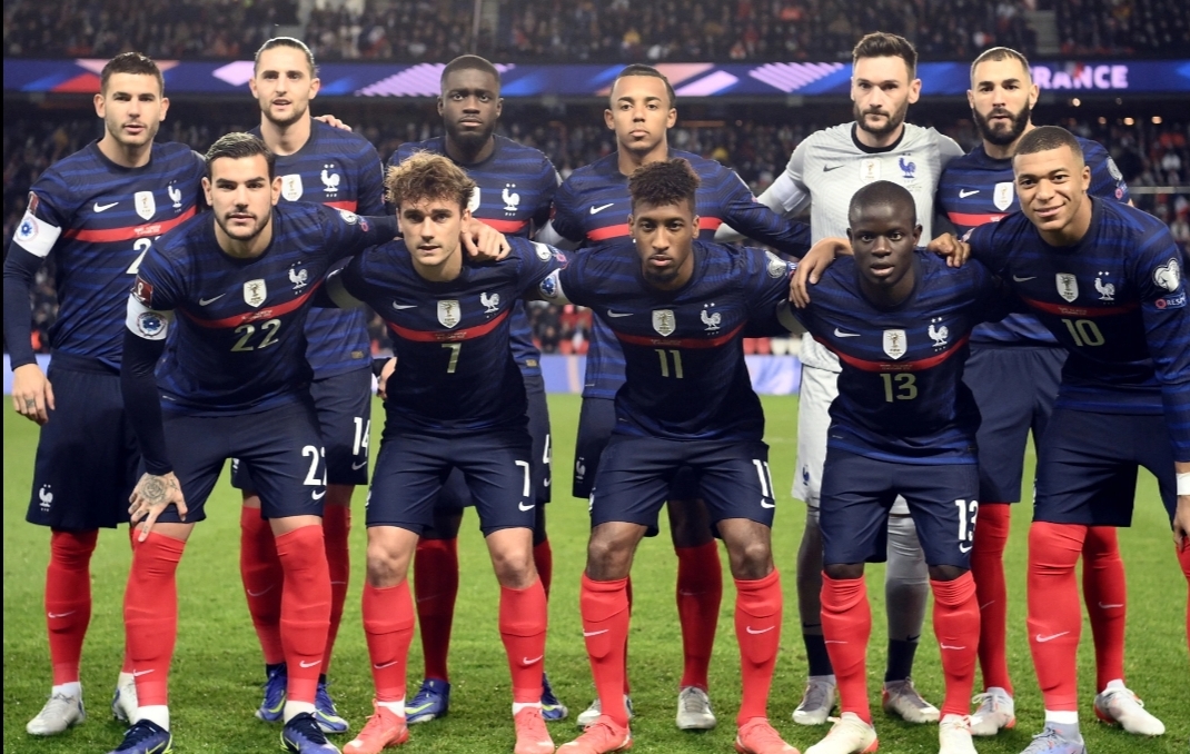 رسمياً.. غياب بنزيمة عن مونديال قطر 2022 بالإضافة إلى 5  نجوم كبار في منتخب الديكة