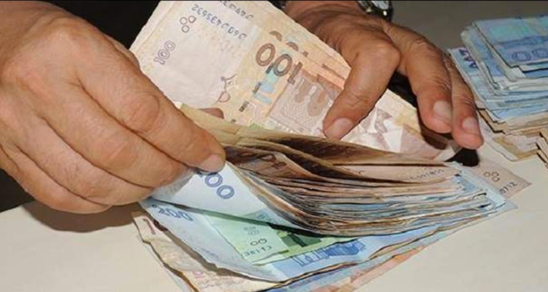 الحكومة تشرع في دعم التلاميذ ماديا عبر برنامج تيسير