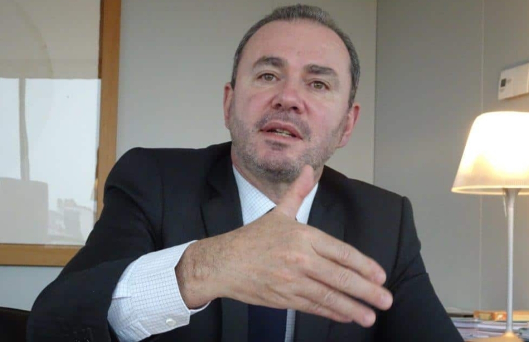 فرنسا تُعيّن رجل الإقتصاد الشهير والمدير العام لـ”بيزنيس فرانس” الاستثمارية سفيرا لها بالمغرب