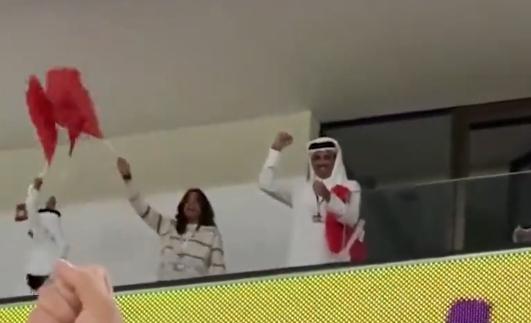 فيديو :    فرحة أمير قطر بتأهل المغرب التاريخي ضد إسبانيا لربع نهائي المونديال