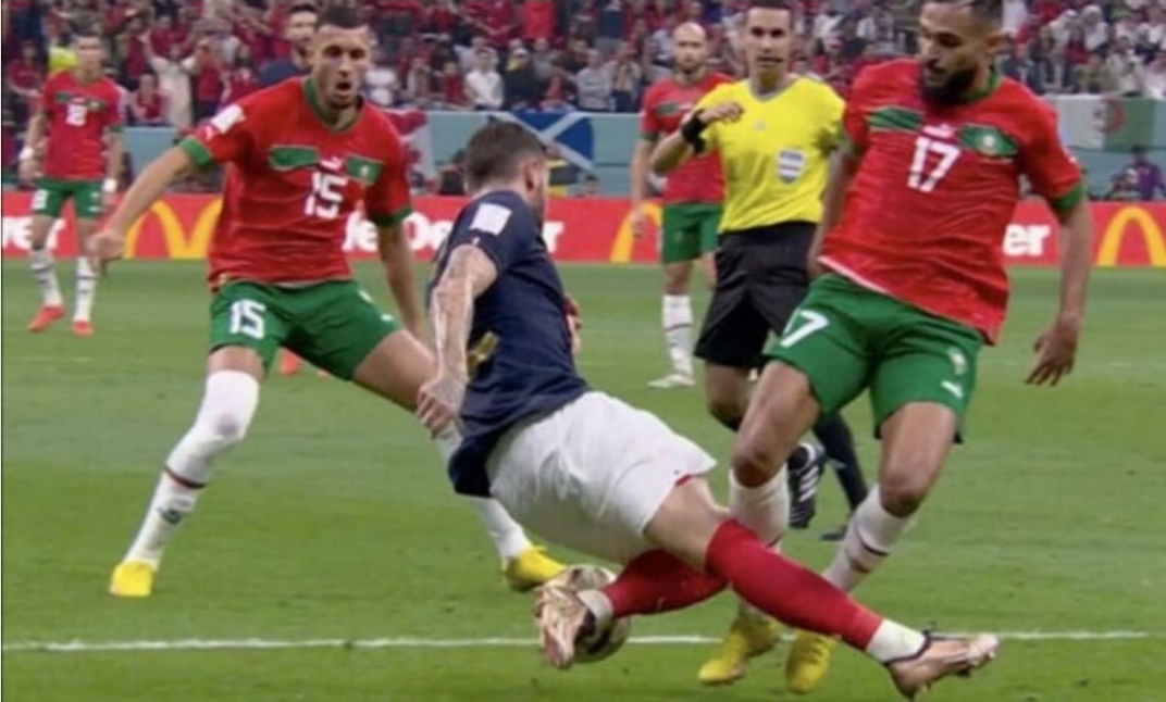 الخبير العالمي جمال الغندور وصحف دولية : الحكم حرم المغرب من الفوز على فرنسا