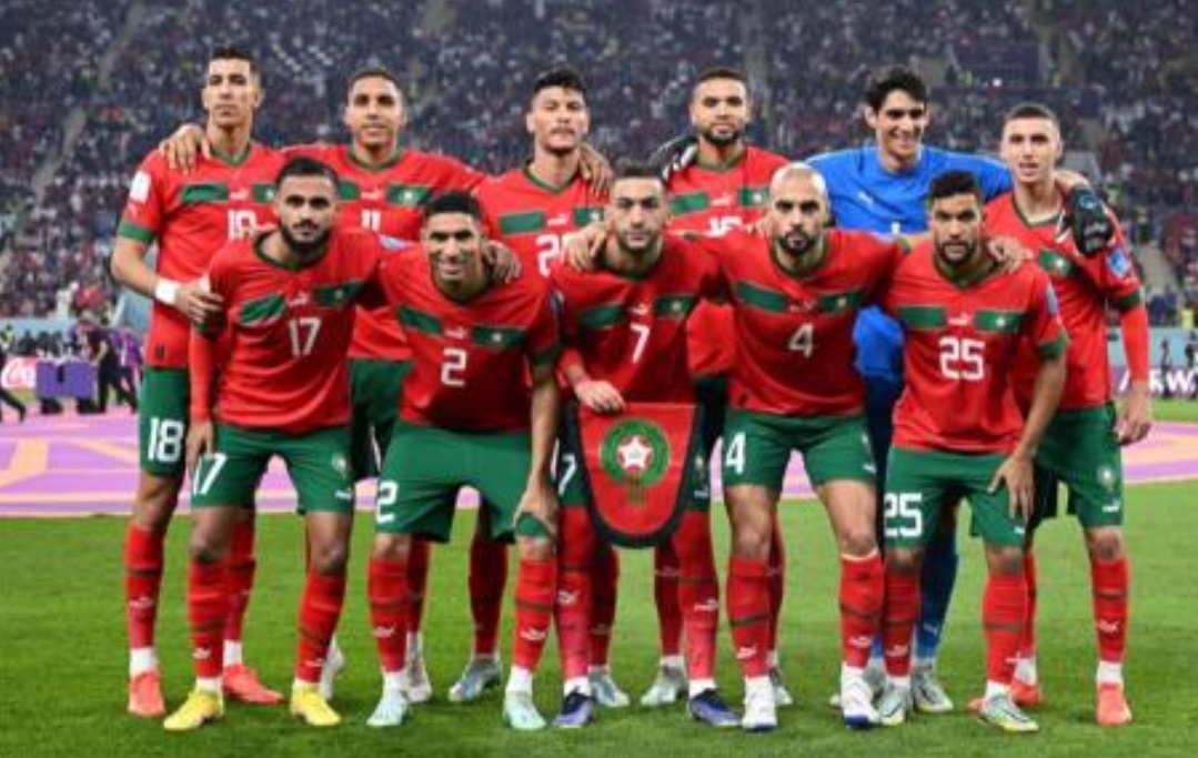أمرابط وحكيمي ضمن التشكيل المثالي وأفضل فريق في المونديال 2022