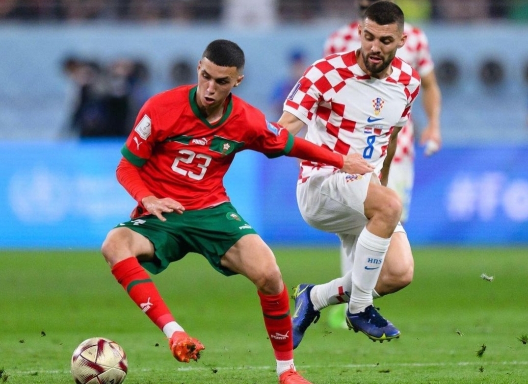 أياكس يرصد 20 مليار للإستفادة من خدمات أصغر لاعب في المونديال النجم المغربي الخنوس