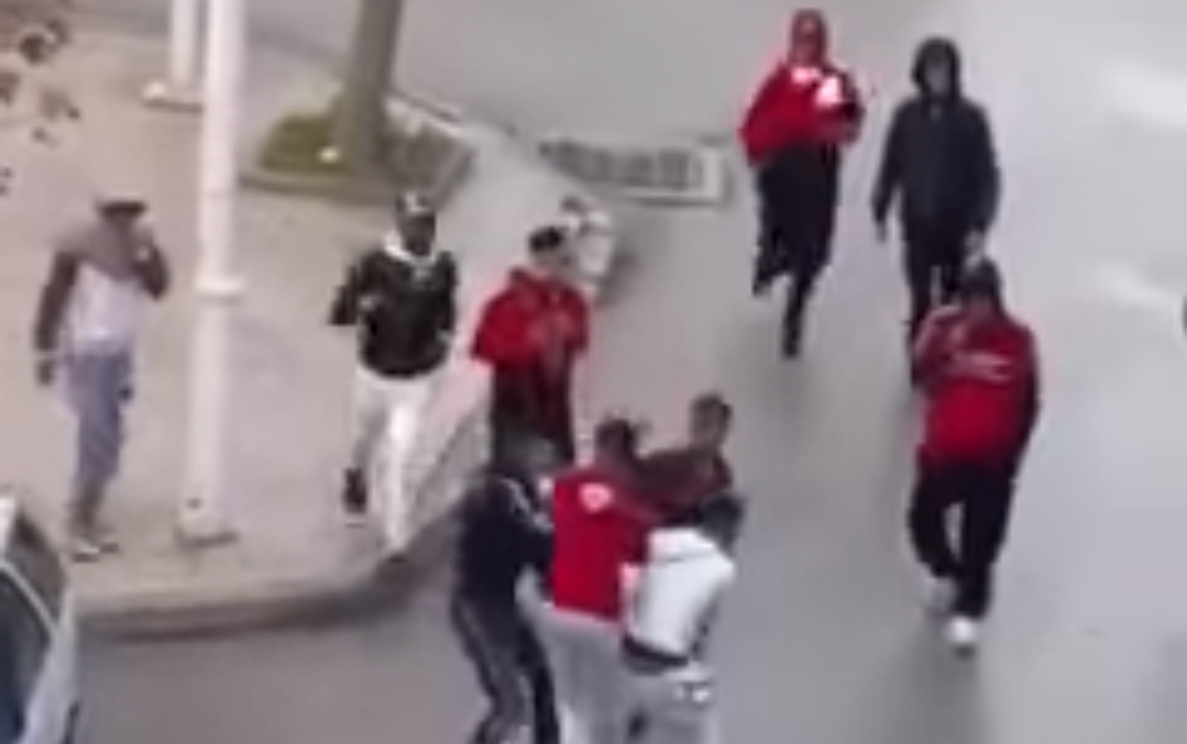 فيديو :    إعتداءات وسرقة محلات تجارية بعد اكتساح جماهير الوداد لشوارع تطوان
