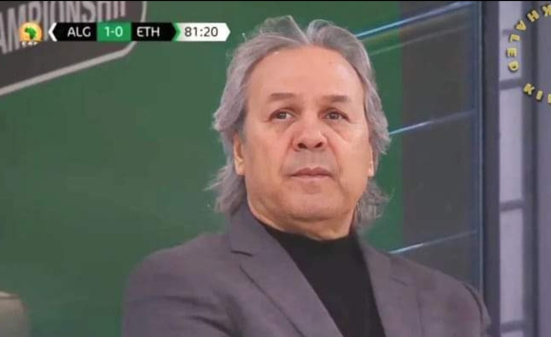 فيديو :   جماهير تبون تهين رابح ماجر وتخرجه مكرها يبكي من الملعب خلال مباراة إثيوبيا والجزائر