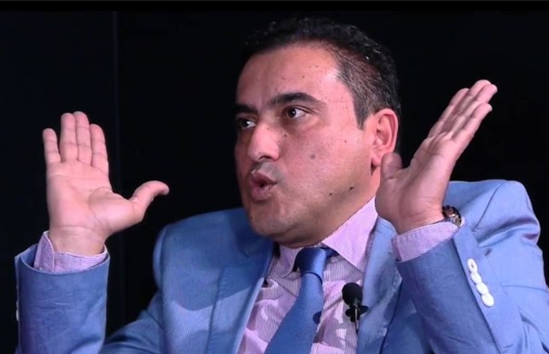 رئيس المجلس الإقليمي للناظور يورط مؤسسة بنكية في منح قروض بمئات الملايين دون ضمانات ، مقابل بناء فيلا لمسؤول بها !