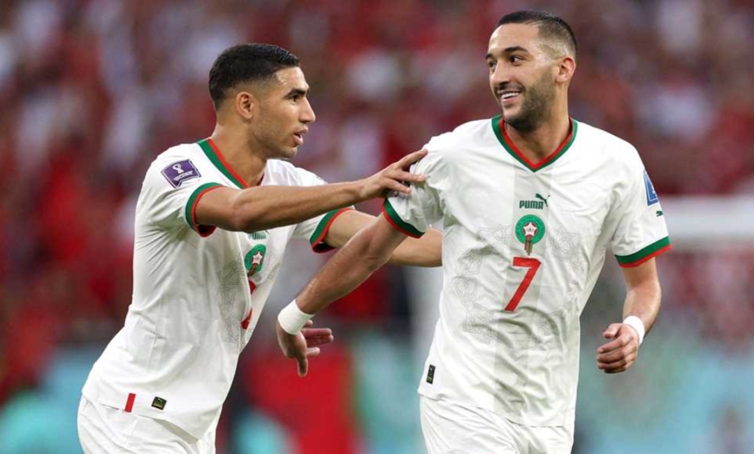 مقابل 20 مليون يورو … زياش إلى جانب حكيمي في باري سان جيرمان