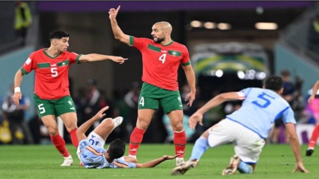 النجم الكبير أمرابط ينتقل إلى برشلونة