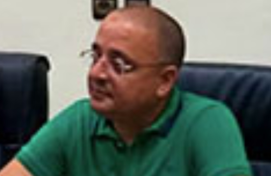 ساكنة حي الأمل الشرقي بمدينة الدريوش تشتكي ممثلها بالمجلس الجماعي وحالها للعامل
