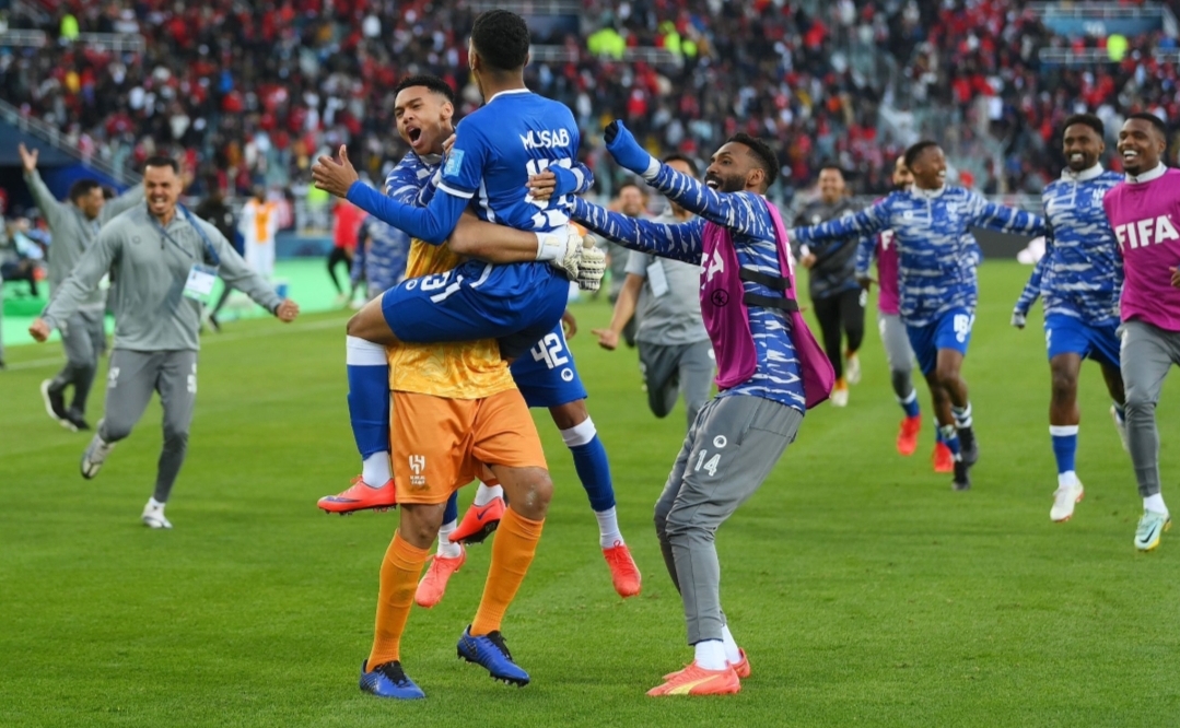 ظلم التحكيم يقود الهلال السعودي إلى مباراة نهائي كأس العالم للأندية بطنجة