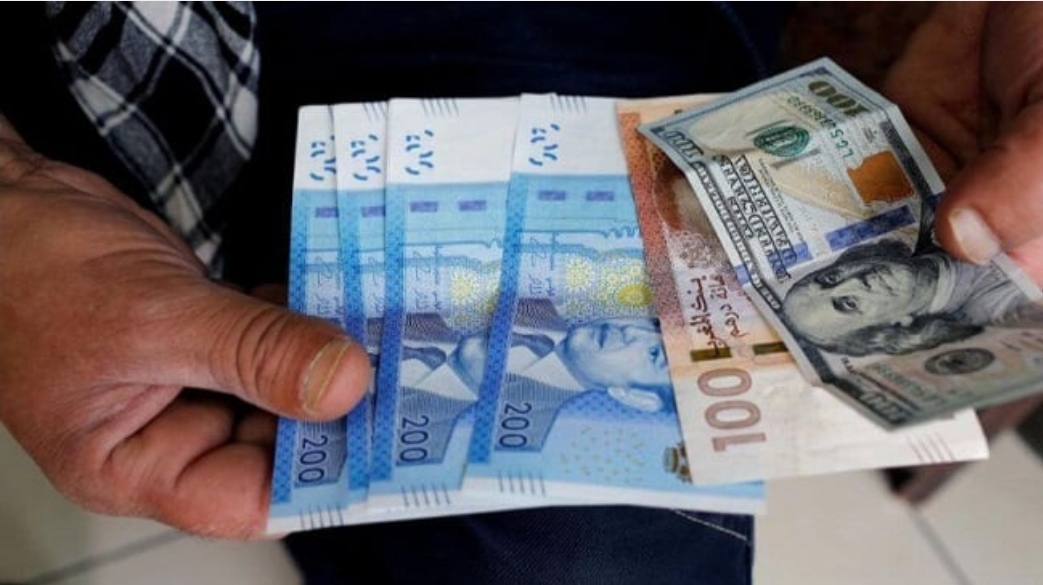 الدرهم المغربي ينخفض مجددا أمام الدولار