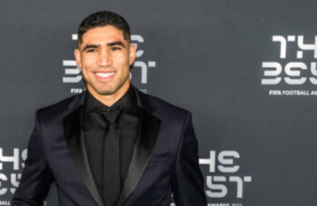 ميسي يتوج بجائزة أفضل لاعب في العالم وحكيمي بجائزة أفضل ظهير