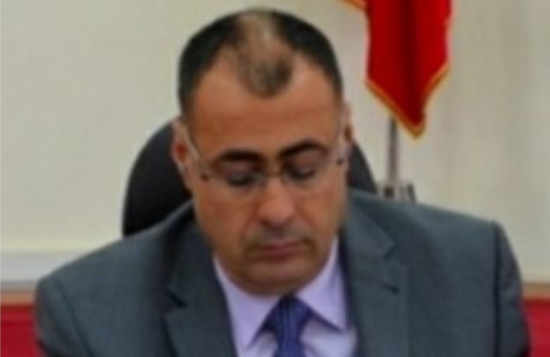 كما فعل مع رئيس إمزورن … “الرايس” رئيس المجلس الإقليمي يفشل في الإطاحة بالوزاني من رئاسة جماعة الحسيمة