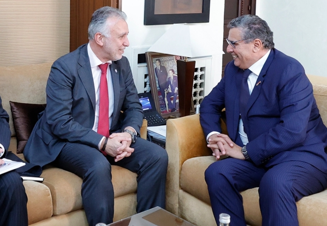 موقف إسبانيا من الصحراء المغربية ضمن مباحثات أخنوش مع رئيس حكومة جزر الكناري
