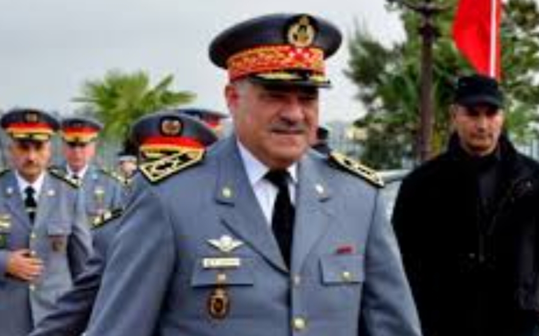 هل يعلم قائد الدرك الملكي ماذا يقع بمركز درك بني أدرار بوجدة من تزوير للمحاضر ورشى وتواطؤ مع الفساد !!؟