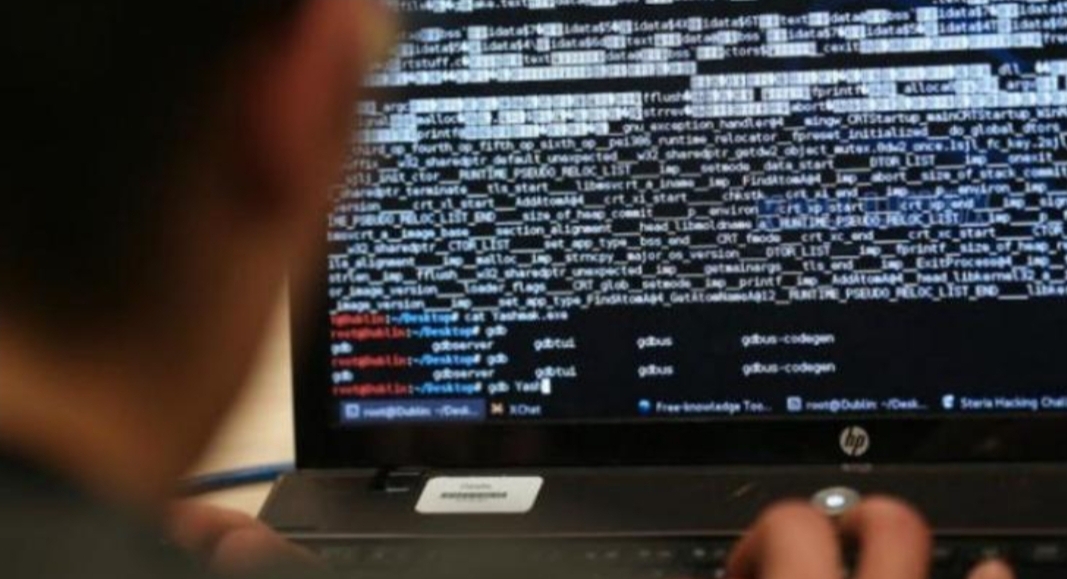 بدليل من المخابرات … الفرقة الوطنية للشرطة القضائية تفكك عصابة مختصة في قرصنة الحسابات البنكية