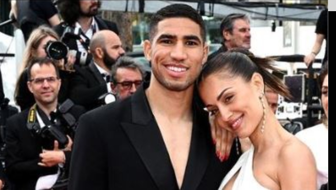 غريب … ورغم ظهور إشارات براءته المحتملة … زوجة حكيمي :  إنفصلت عنه وأدعم الفتاة الفرنسية “المغتصبة”