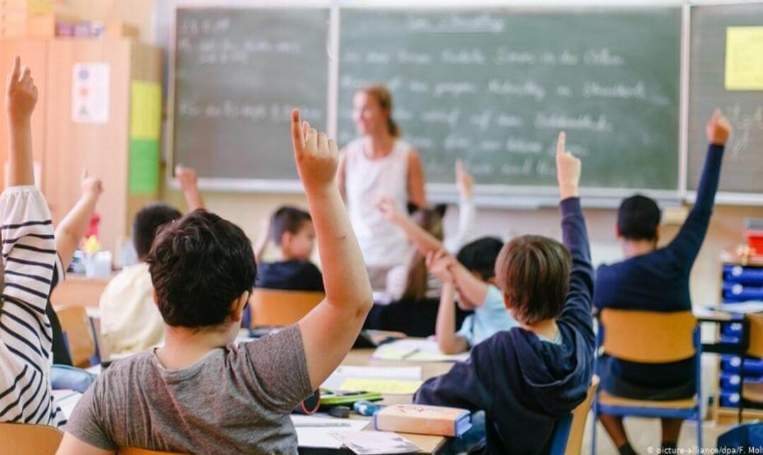 تدريس المثلية والجنس في المدارس الفرنسية بالمغرب يثير سخط أباء التلاميذ