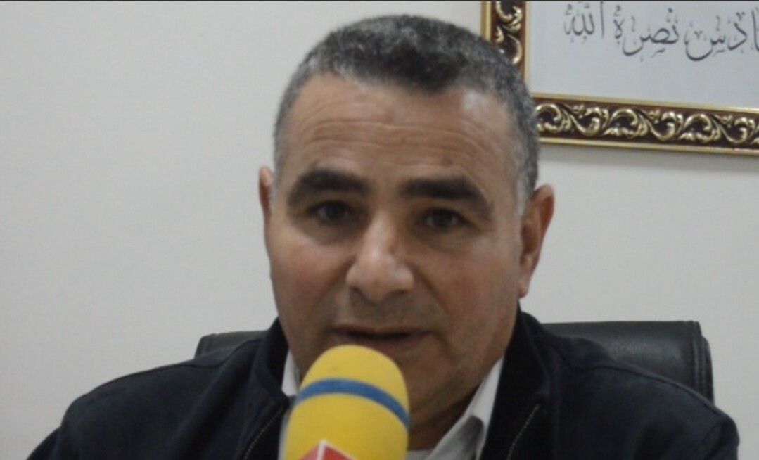 جرأة … رئيس جماعة بوعرك بالناظور يفضح رموز الفساد ويرفض رشوة مقابل شهادة لربط عمارة بالكهرباء