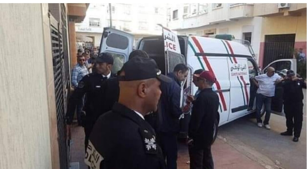 إنتحار ضابط شرطة بعد توقيفه عن العمل بسبب إتاوة تلقاها