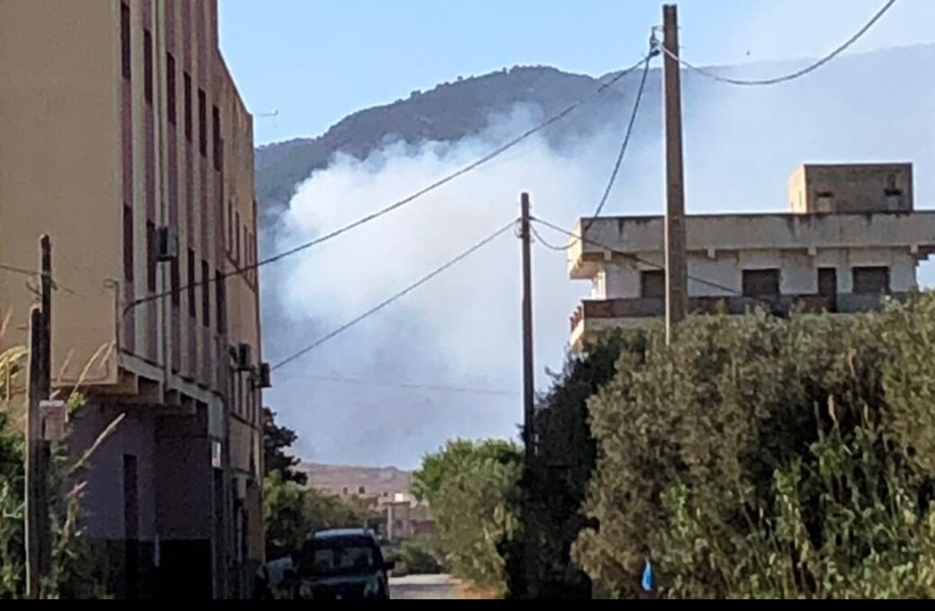 صور + فيديو  :    إندلاع حريق كبير بجبل كوروكو ضواحي الناظور