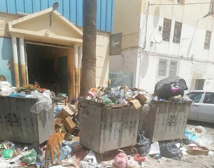 الأزبال تغزو مدينة الناظور في ظل الانقسام داخل مكونات الأغلبية بالمجلس الجماعي