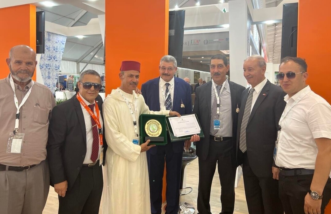مجموعة ” ثيذينيث ” ذات النفع الإقتصادي ببني سيدال لوطا بالناظور تحصل على شهادة اعتراف والجودة من وزارة الفلاحة بمعرض مكناس