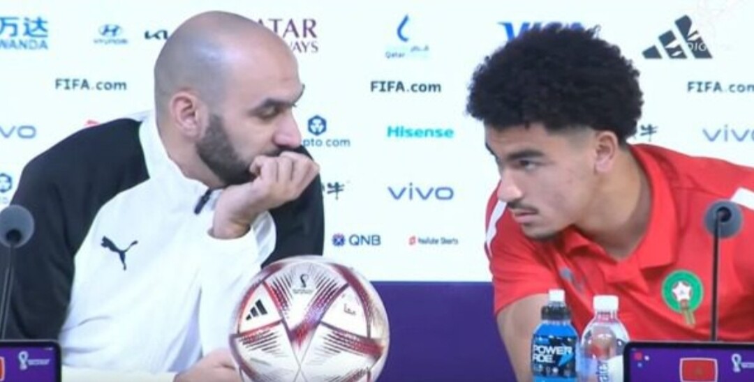 النجم المغربي الخلوق “أبو خلال” يلتجئ إلى القضاء بعد الحملة المسعورة للإعلام الفرنسي ضده