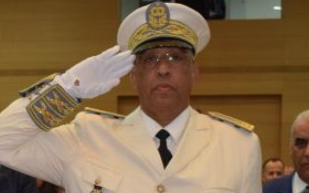 خطير :    عامل الدريوش يتدخل في شؤون القضاء ، ويضع هواتف منتخبين ومسؤولين تحت الرقابة !!