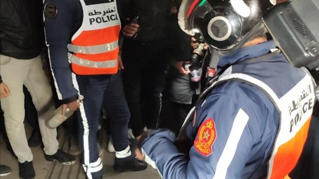 توقيف ضابطي شرطة ينشطان في شبكة للهجرة غير الشرعية بطنجة