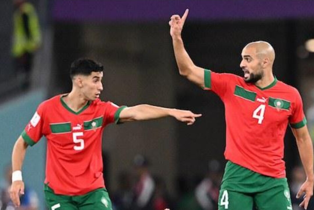 أمرابط وأكرد وجها لوجه … نهائي دوري أوروبي بنكهة مغربية بين ويست هام الإنجليزي وفيرونتينا الإيطالي