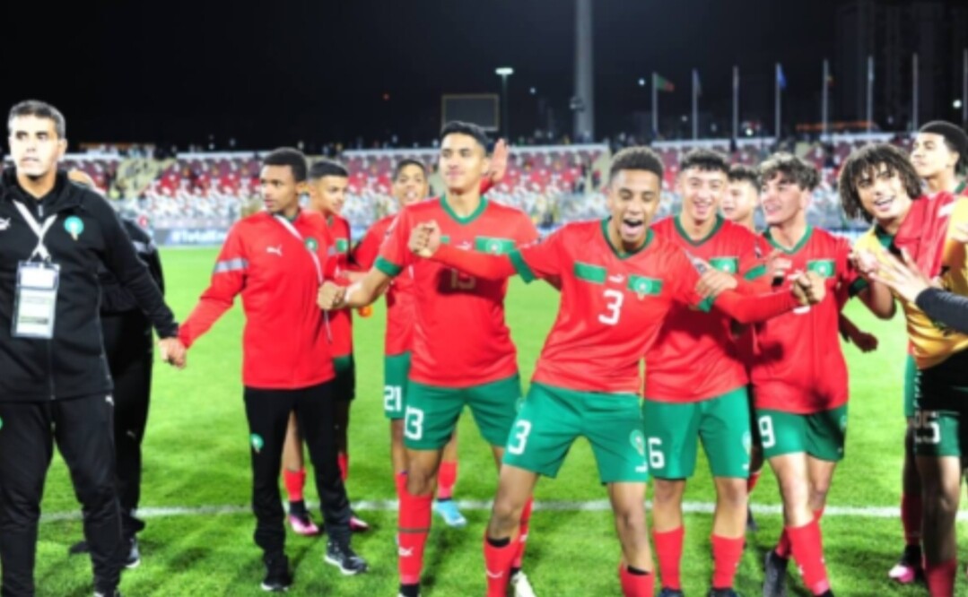 الملك محمد السادس يثني على أداء المنتخب المغربي للفتيان في كأس إفريقيا بالجزائر