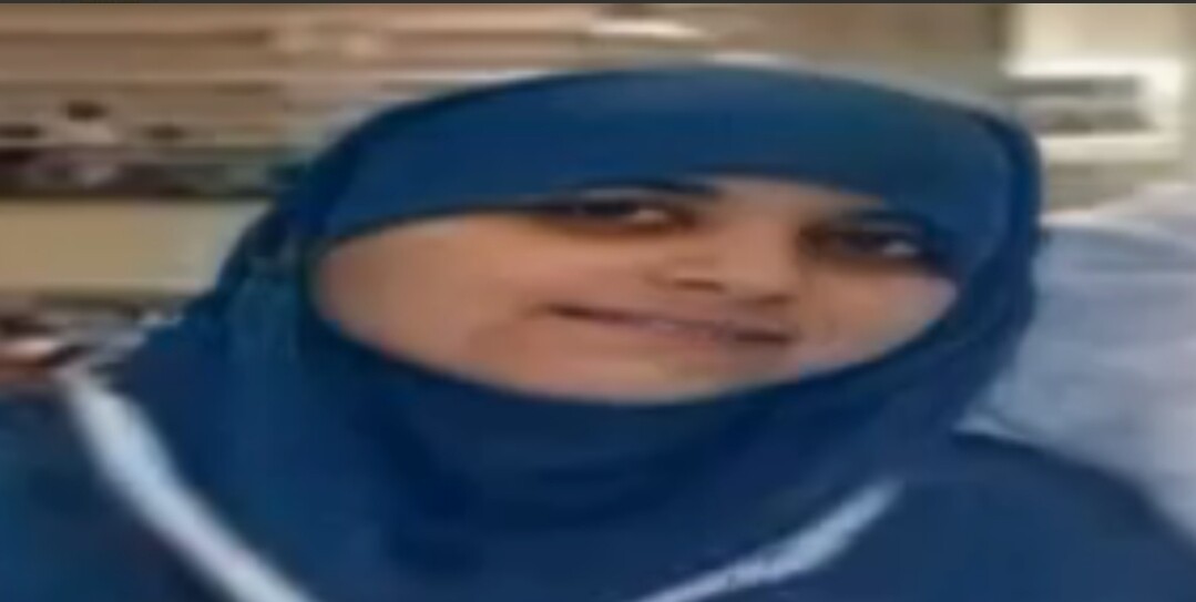 قتلت قبل سنتين طعنا … بلدية إيفيري البلجيكية تطلق إسم المغربية “مونية أويحيى” على ساحة وسط المدينة !