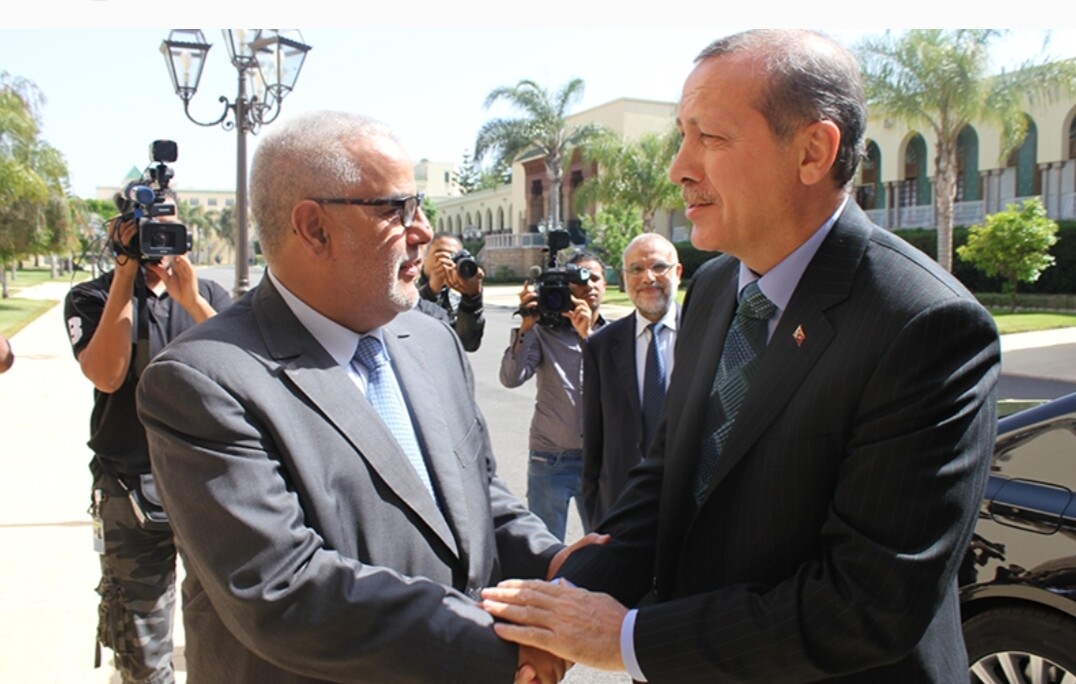 بنكيران أول سياسي مغربي يهنئ أردوغان بمناسبة إعادة إنتخابه رئيسا لتركيا