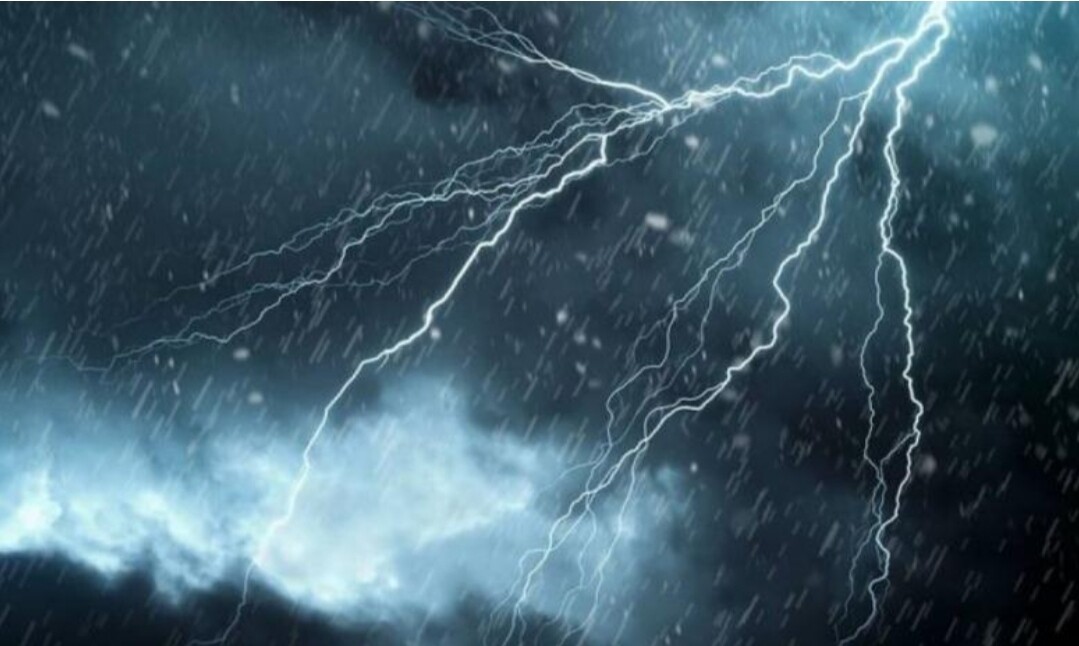 نشرة إنذارية :       أمطار رعدية قوية في المغرب يومه الإثنين