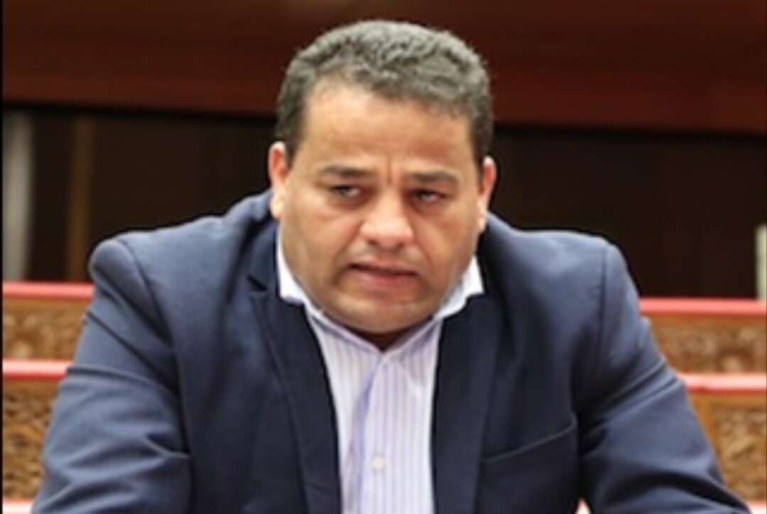 وهبي ينقلب على الخمار ويعين الهمس مكانه على رأس فريق الأصالة والمعاصرة بمجلس المستشارين