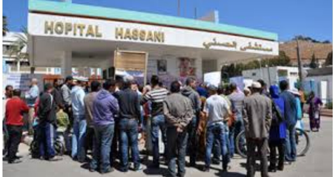 فيديو يحوي كلام ساقط تتحفظ الجريدة على نشره يرصد الفوضى والسيبة التي يعرفها مستشفى الحسني بالناظور