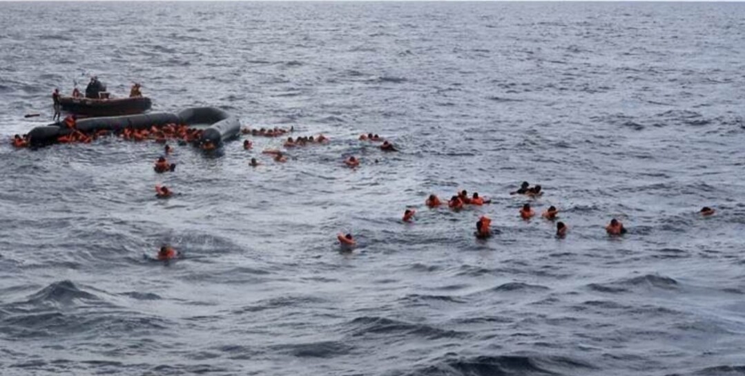 غرق قارب عليه 25 مهاجرا سوريا ضمنهم أطفال ونساء في سواحل الجزائر